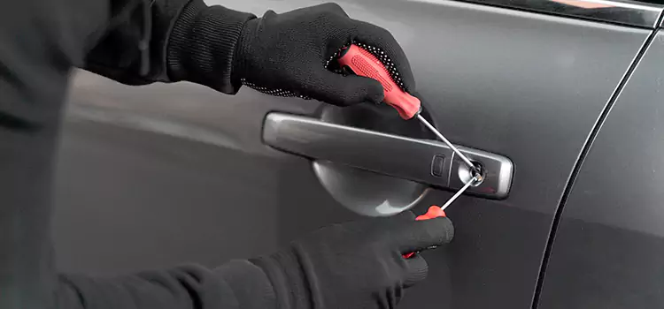 Locked Out of Car Help North Massapequa