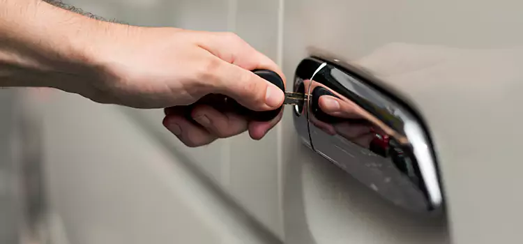 Why Choose Our Auto Locksmith Team in North Massapequa, NY?